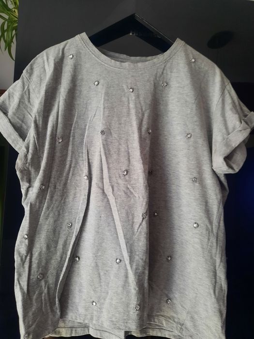 Szaty bawełniany tiszert eleganckie dodatki rozmiar XL.