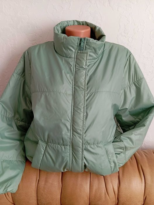 Куртка жіноча  .