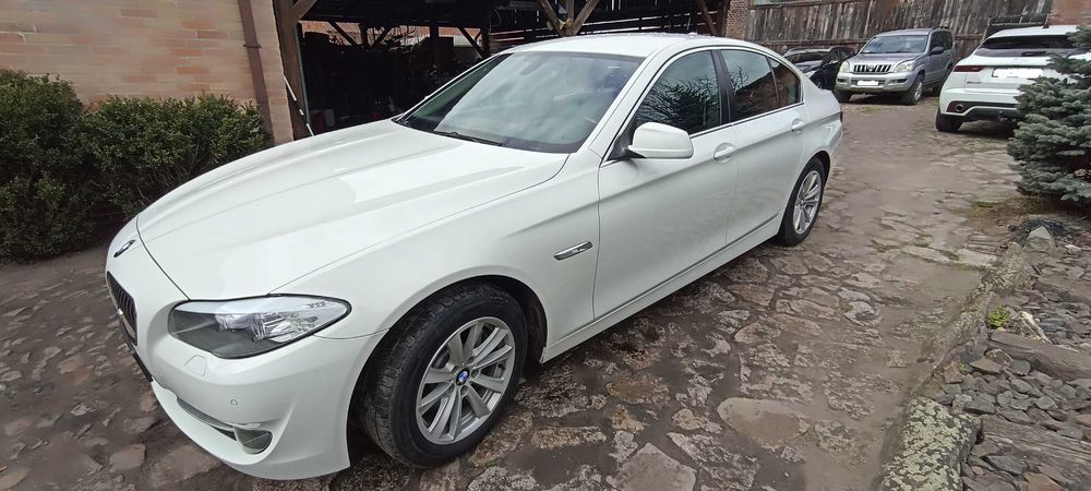 zderzak przód przedni bmw 525 d f10 12r lak 300 alpine weiss