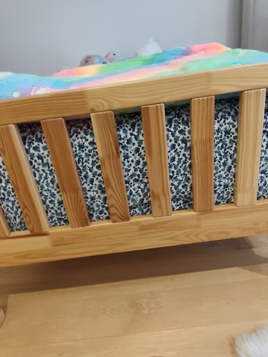 Vendo Cama de criança + colchão