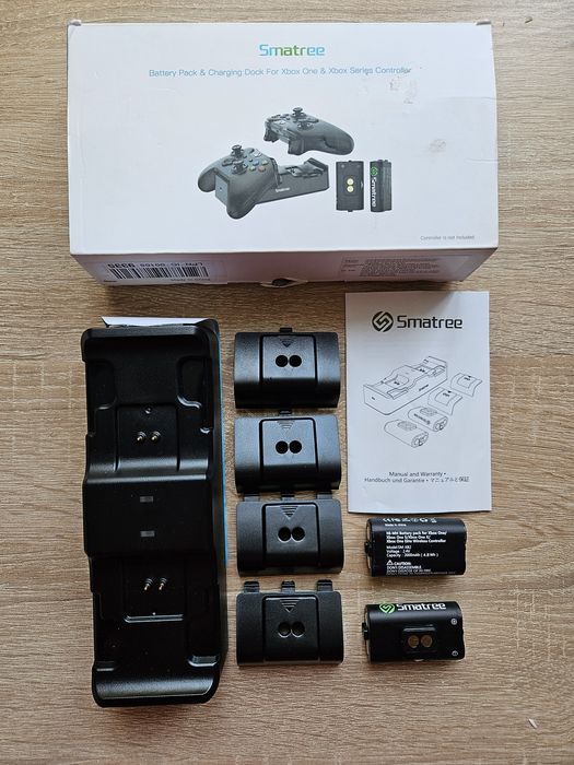 Зарядна станція для контролерів Xbox One  з акумуляторами