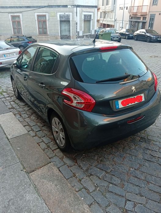 Peugeot 208 Puretech 1.2 gasolina — photo 3