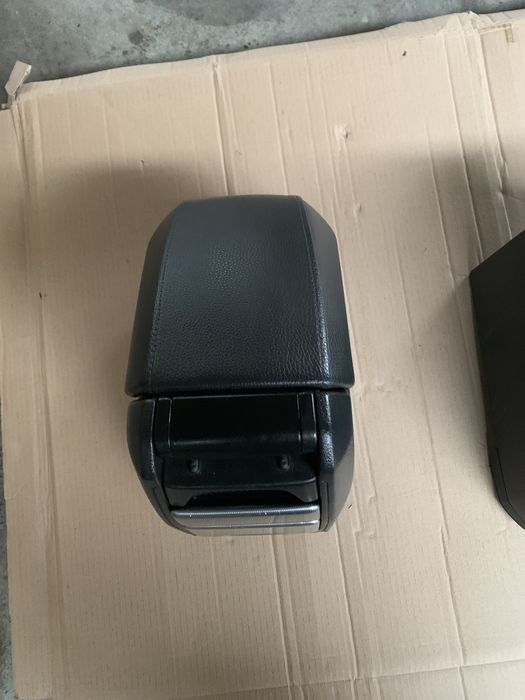 Podlokietnik zawias dekory volvo xc90