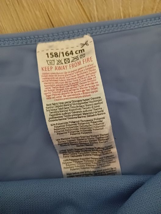Strój kąpielowy dla nastolatki biustonosz sportowy