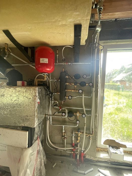 Hydraulik. Usługi hydrauliczne