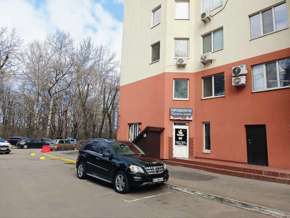 Без%.Аптека-Салон-Магазин(70м.кв)Ул.Дениса Радчинского,25а - Лівобереж