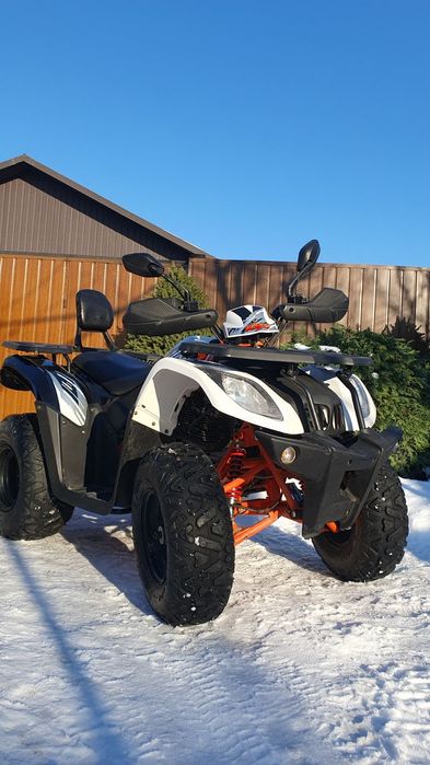 Продам квадроцикл на повному бойовому ходу