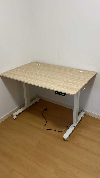 mesa ikea MITTZON
