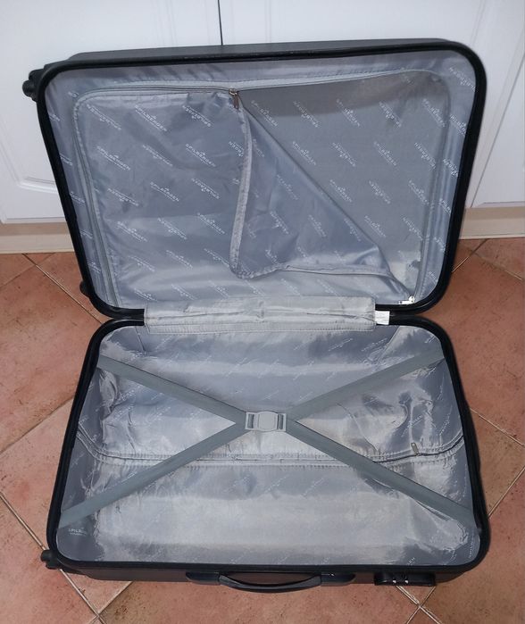MALA RÍGIDA DE VIAGEM DE PORÃO e 4 RODAS . Casa,Mudanças, Quarto, Passeio, Sala.