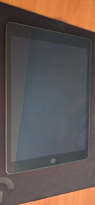 Ipad 9th gen 2021 64gb  + ładowarka