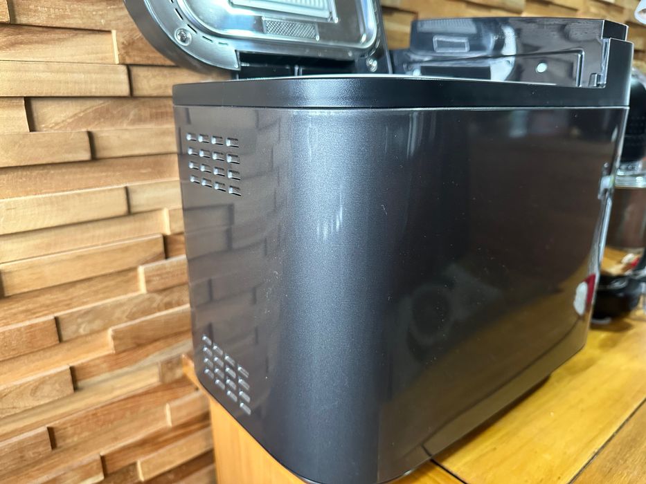 Máquina de fazer pão automática