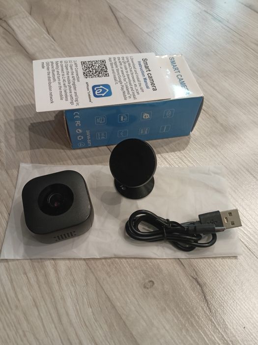 Smart kamera wifi mała