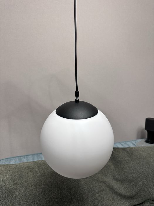 Лампи підвісні круглі.