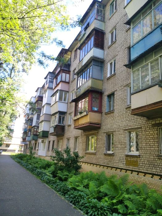 3 этаж. Газ. Улица Новодарницкая, 32.Продам 1 комн. кв.
