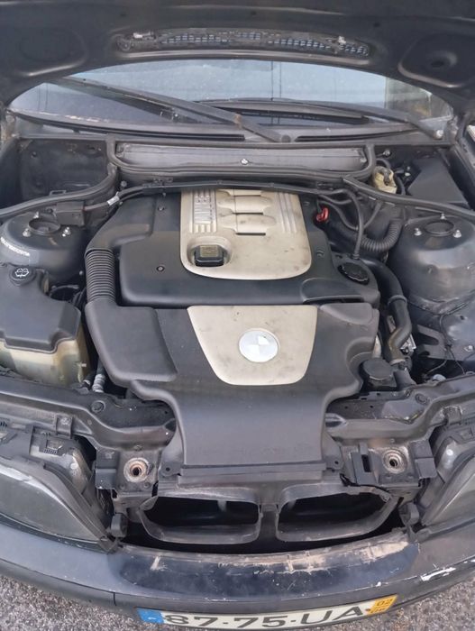 Para peças BMW 320D 150cv. Reservado