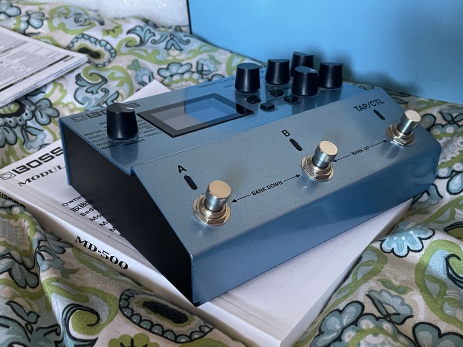BOSS MD-500 efekt vibe chorus dimension rotary tremolo vibrato slicer flanger phaser  Mobius Strymon modulacje modulation WYSYŁKA OLX MD500 md 500