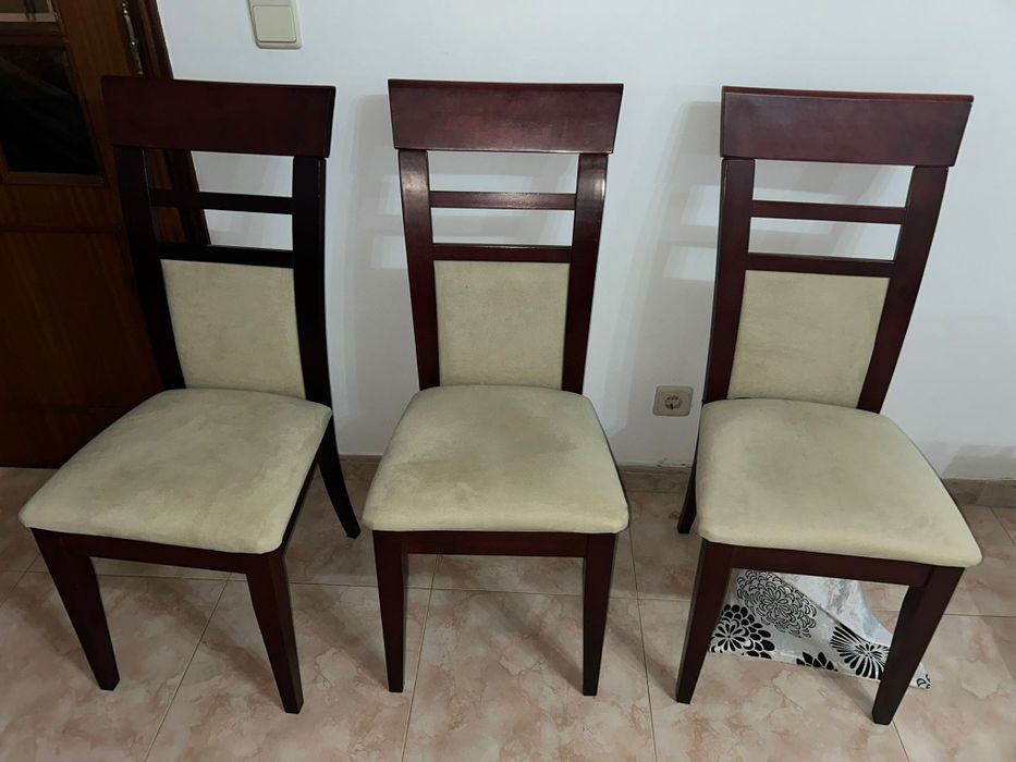 Mesa de Jantar e  Seis cadeiras