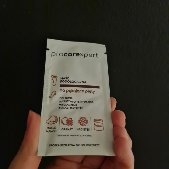 Procarexpert peeling podologiczny złuszxzający i maść na pękaj. pięty