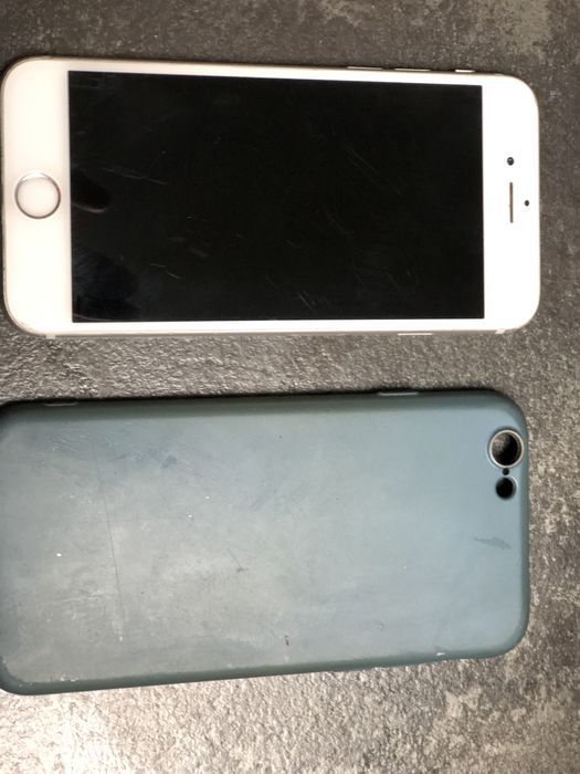 Apple 6 s  polecam bateria uszkodzona