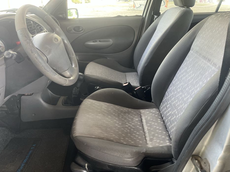Ford Fiesta 1.8 tddi 90 cv .. A/C
