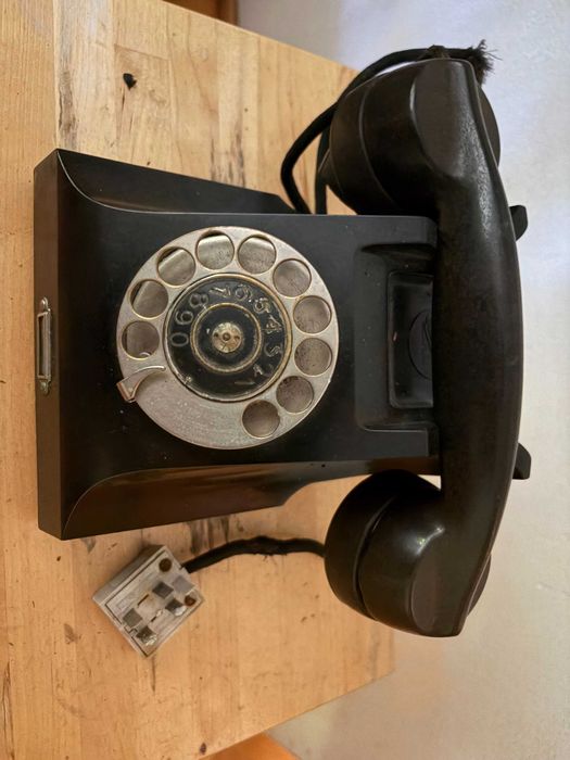 Telefon bakelitowy ericsson