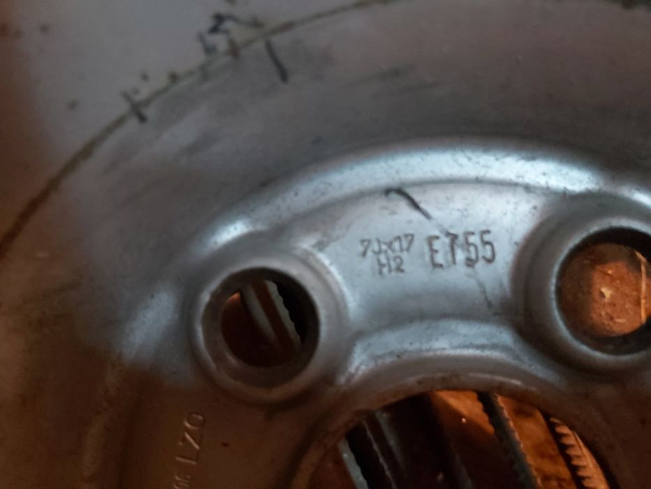 Продам диски R17 5x120