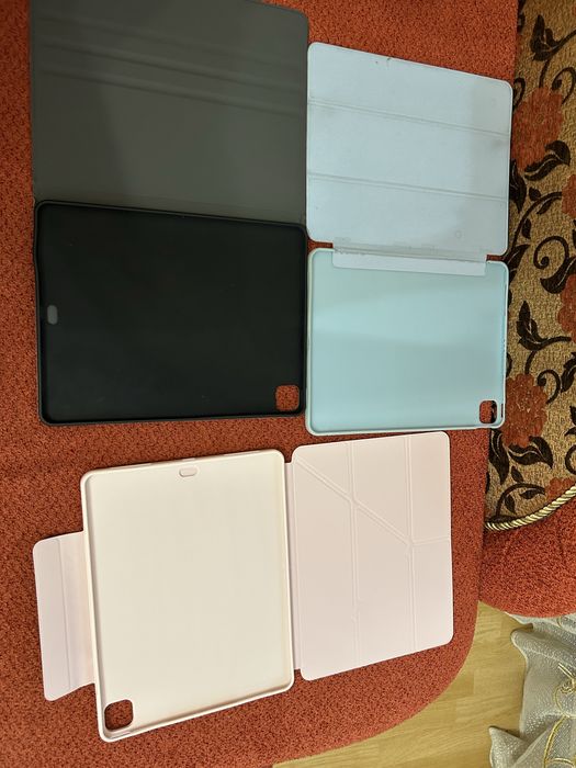 Чохли на ipad air 13