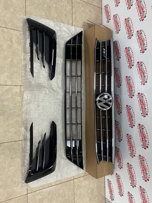 Решітка в бампер радіатора VW Passat B8 NMS USA R-line