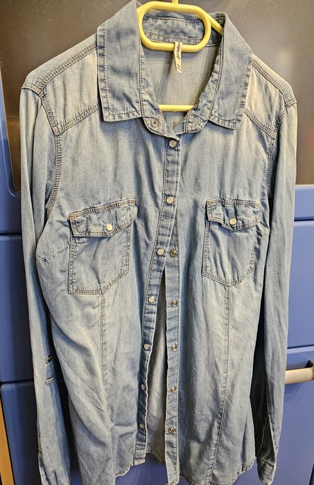 Stradivarius джинсовая рубашка