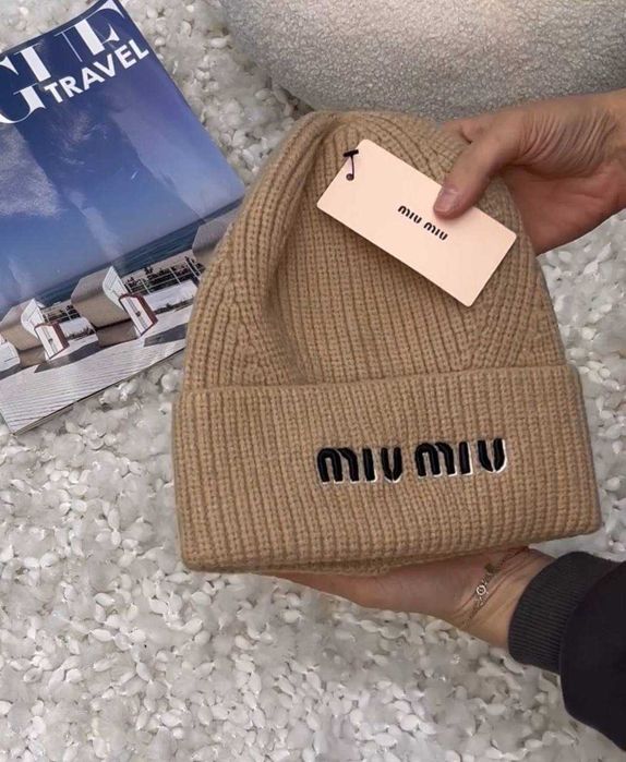 Шапка Miu Miu бежевая НОВАЯ женская шапка МИУ МИУ