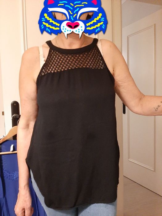 Vendo várias peças de roupa