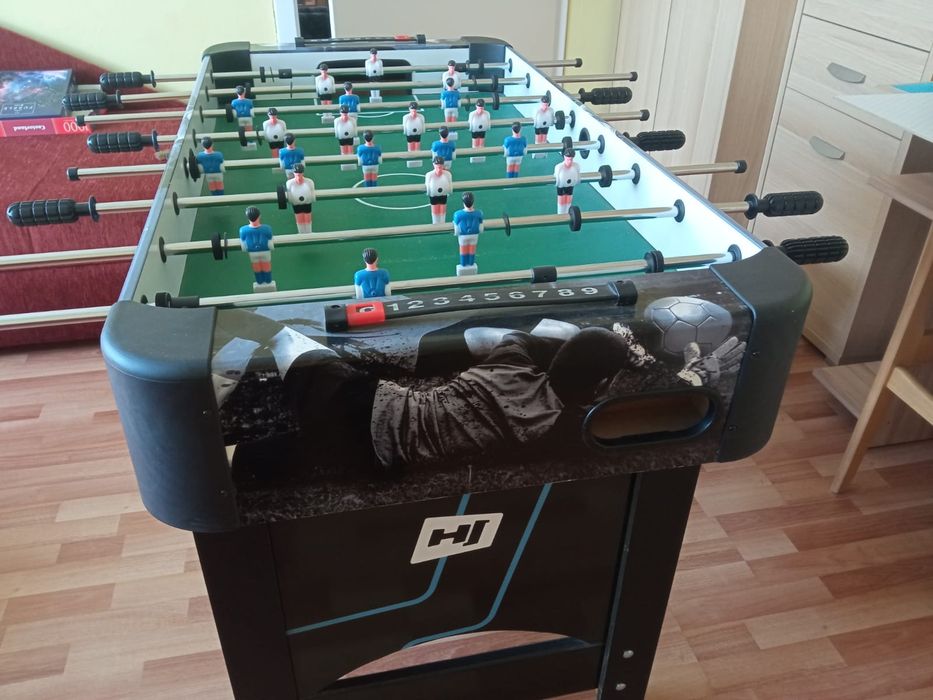 Piłkarzyki stół gra