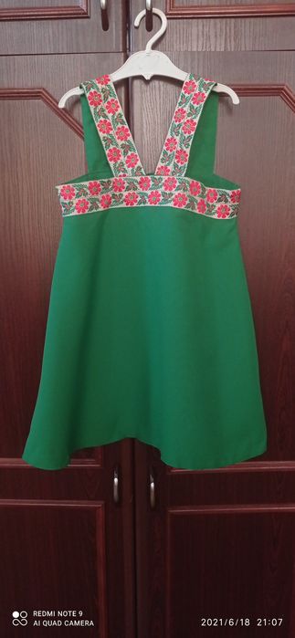 Зелёный сарафан для девочки