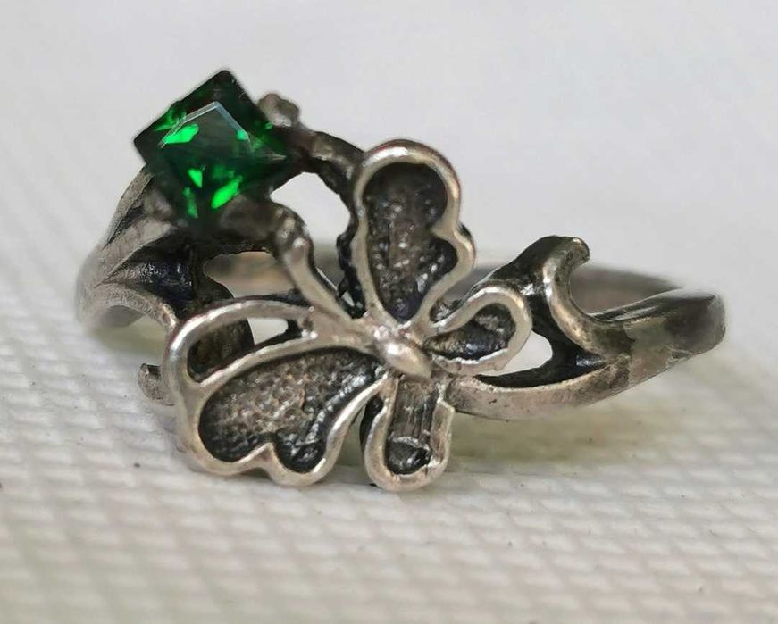 Серебрянное старое кольцо