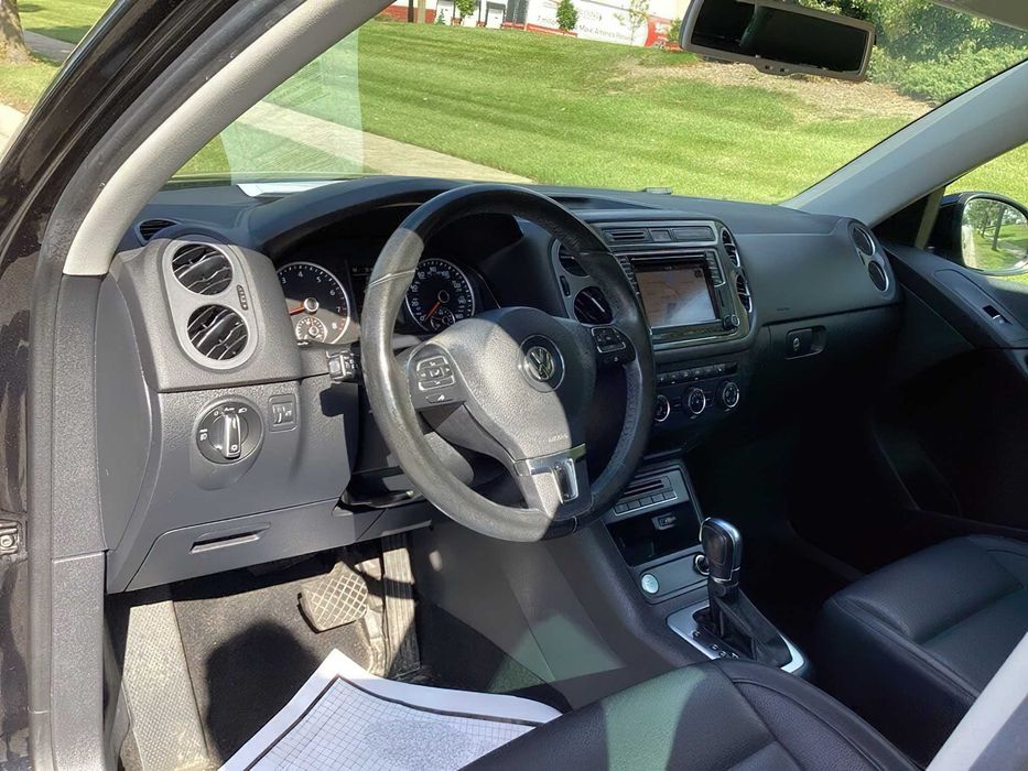 Volkswagen Tiguan      2016