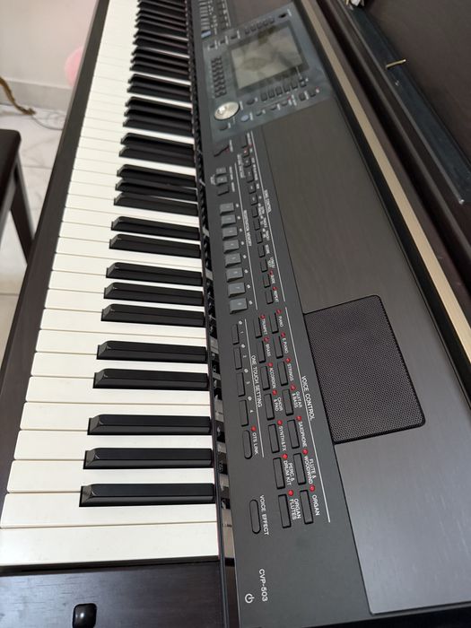 Yamaha CPV 503 Clavinova цифрове пианино