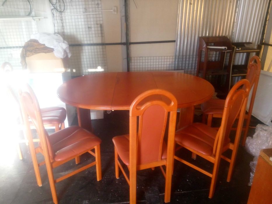 stół rozkładany+ 6 krzeseł skóra lite drewno stylowy Hajnówka b.dobry