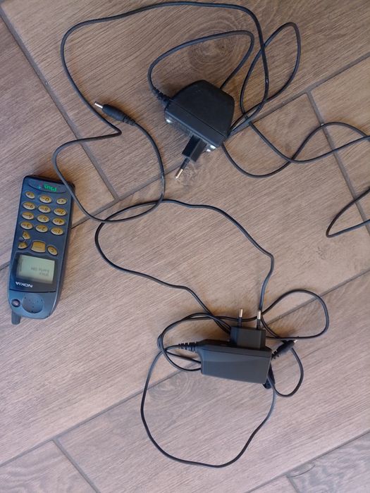 Nokia 5110.            .