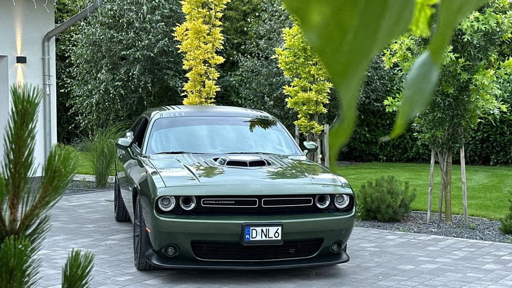 Dodge Challenger 5.7 Shaker 381KM
