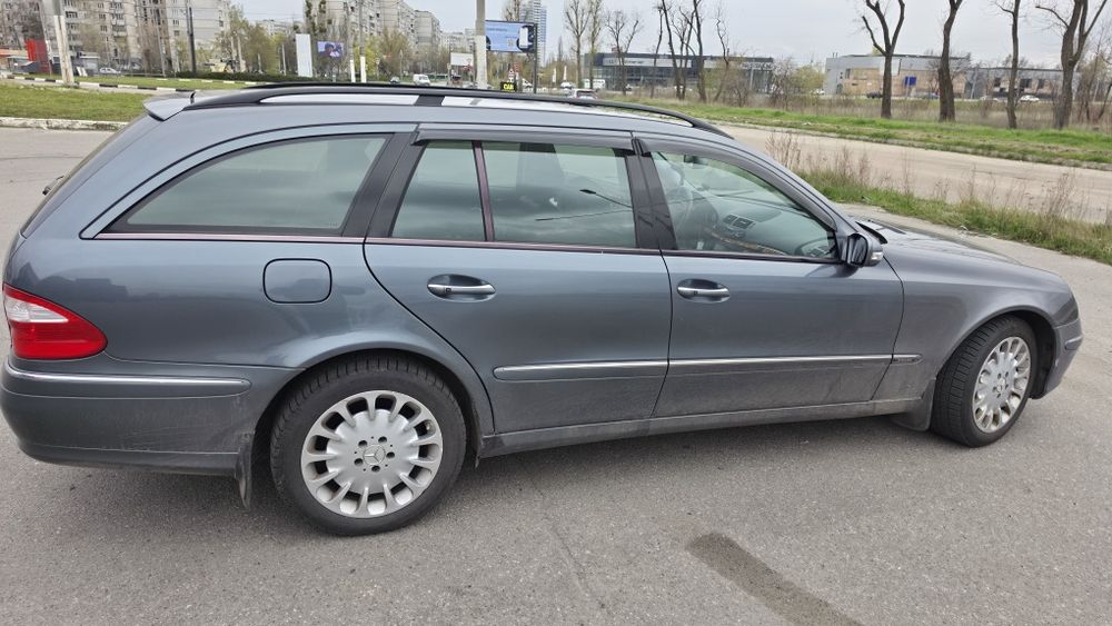 Продам Мерседес Е280
