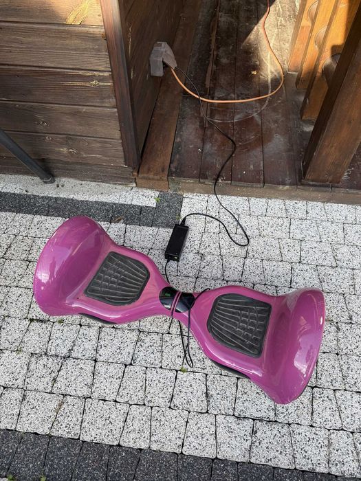 Różowy hoverboard z ładowarką