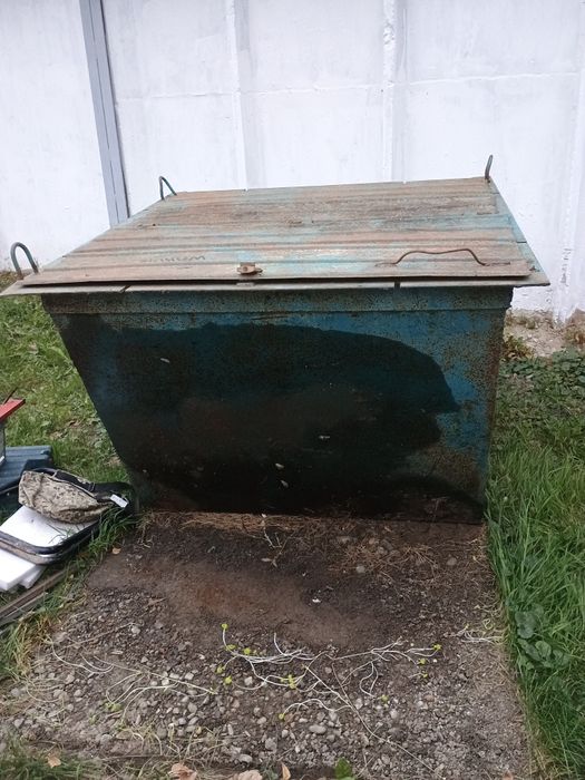 Продам будівельну ємність