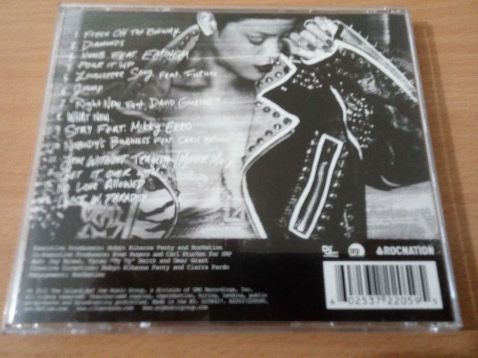 RIHANNA - Unapologetic ( 2012 )