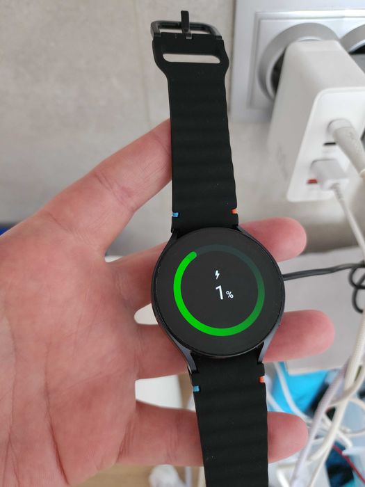 Samsung Galaxy Watch 6 - Smartwatch - 44mm - SM-R940N - Black - GPS