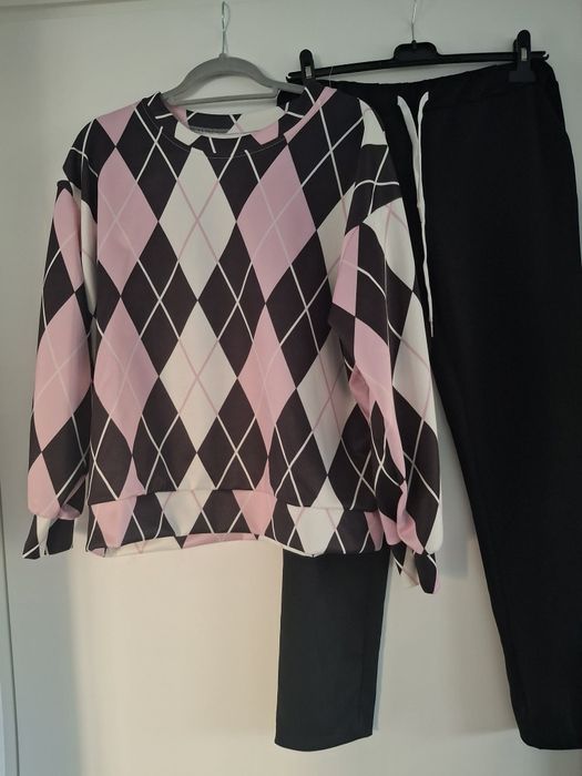 Nowy hitowy dres romby czarny puder bluza oversize i spodnie komplet