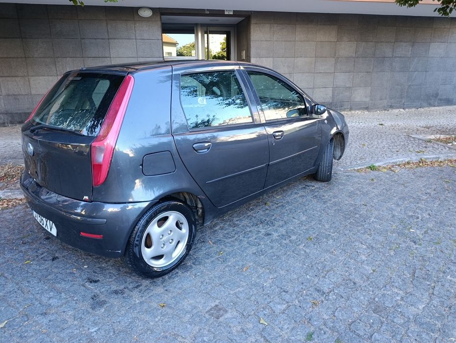 Vendo Fiat Punto New Model 2004 1.3 turbo diesel
