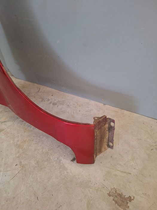 Błotnik prawy Ford Fiesta MK7 LIFT 7F