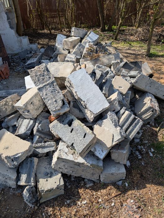 Oddam czysty gruz budowlany