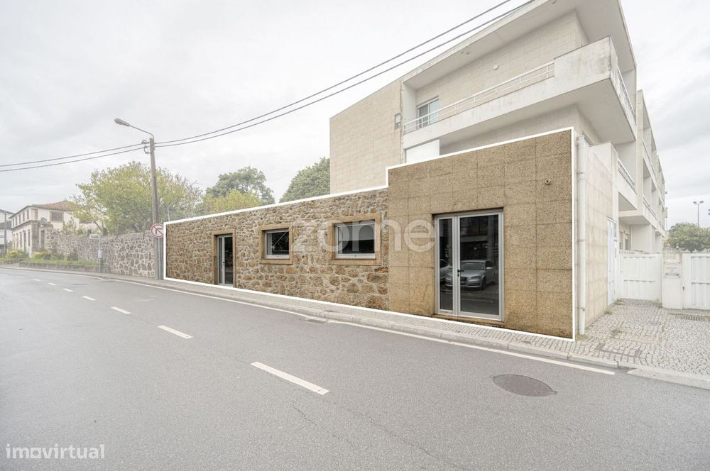 Loja ao Aeroporto do Porto