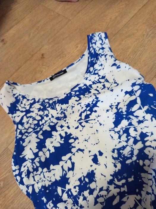 Літнє плаття без рукава